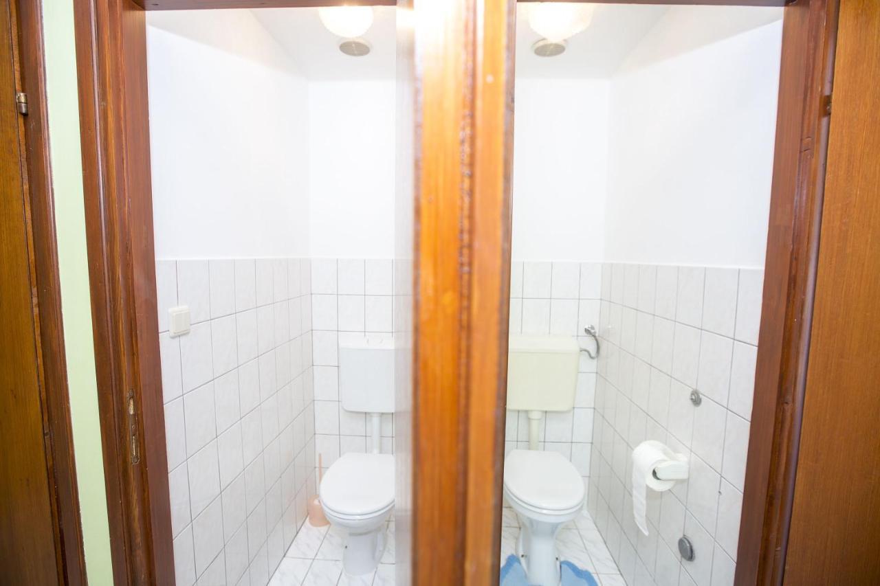Apartmani Marijana Cesarica Buitenkant foto