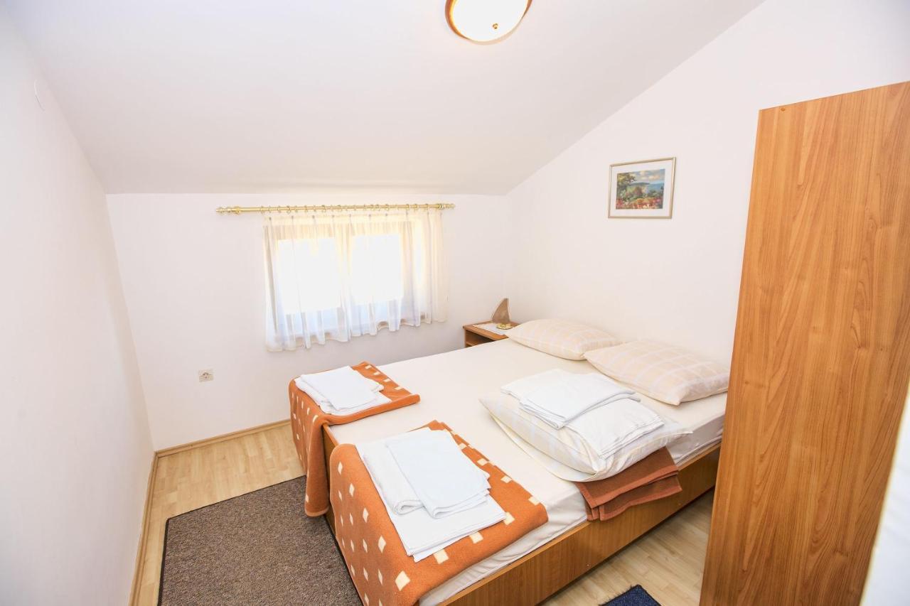 Apartmani Marijana Cesarica Buitenkant foto