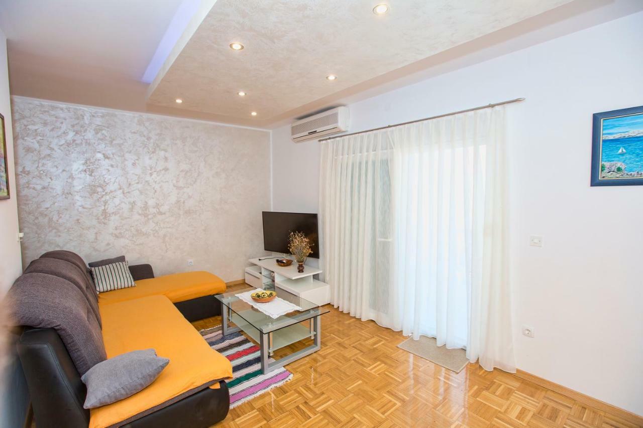 Apartmani Marijana Cesarica Buitenkant foto